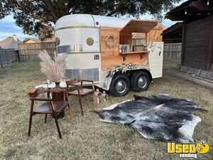 1994 Mobile Bar Beverage - Coffee Trailer Cabinets Louisiana for Sale