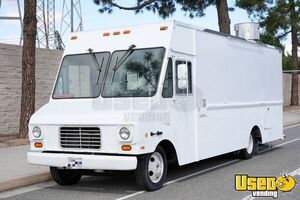 1994 P30 All-purpose Food Truck All-purpose Food Truck Propane Tank California Diesel Engine for Sale