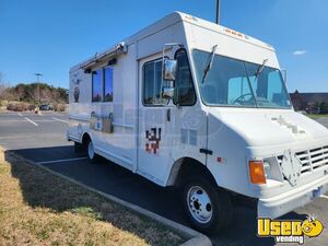 1994 P30 All-purpose Food Truck Concession Window Virginia Gas Engine for Sale
