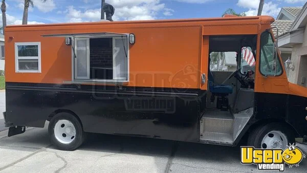 1994 P30 All-purpose Food Truck Florida Gas Engine for Sale