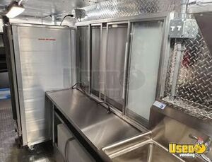 1994 P30 All-purpose Food Truck Reach-in Upright Cooler Maryland Gas Engine for Sale