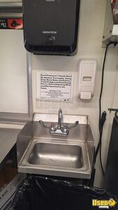 1994 P30 All-purpose Food Truck Reach-in Upright Cooler North Carolina Gas Engine for Sale