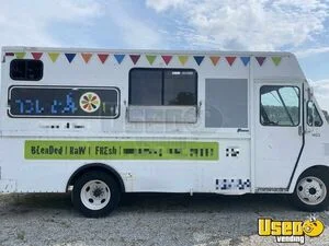 1994 P30 All-purpose Food Truck Stainless Steel Wall Covers Ohio Gas Engine for Sale