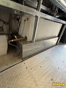 1994 P30 All-purpose Food Truck Triple Sink New Jersey Gas Engine for Sale