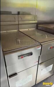 1994 P30 All-purpose Food Truck Upright Freezer New Jersey Gas Engine for Sale