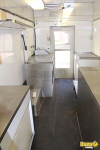 1994 P30 All-purpose Food Truck Work Table New York Gas Engine for Sale
