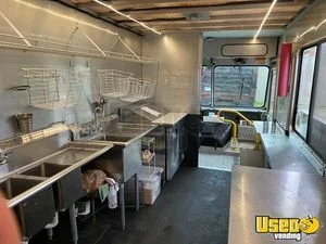 1994 P30 All-purpose Food Truck Work Table Ohio Gas Engine for Sale