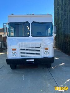 1994 P30 Grumman Olson Step Van Kitchen Food Truck All-purpose Food Truck Concession Window California Gas Engine for Sale