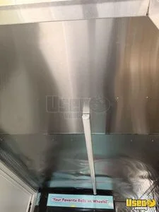 1994 P30 Ice Cream Truck Double Sink New York Gas Engine for Sale