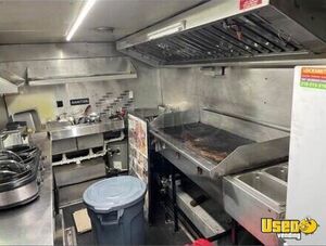 1994 P30 Kitchen Food Truck All-purpose Food Truck Steam Table Texas for Sale