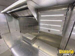 1994 P30 Step Van Food Truck All-purpose Food Truck Stainless Steel Wall Covers Oregon Gas Engine for Sale