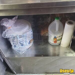 1994 P30 Step Van Kitchen Food Truck All-purpose Food Truck Hot Water Heater Texas Diesel Engine for Sale