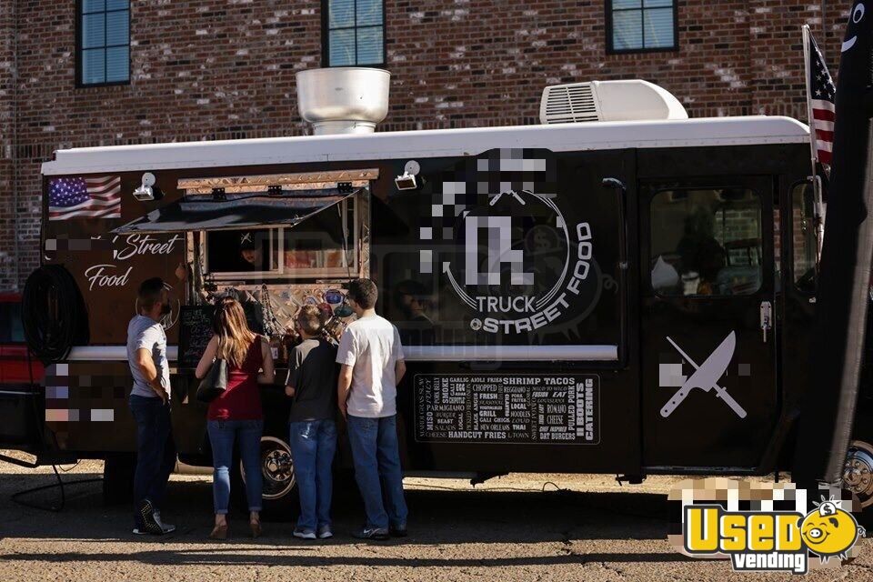 Diesel Chevrolet P30 18' Step Van Food Truck Used Mobile Kitchen for