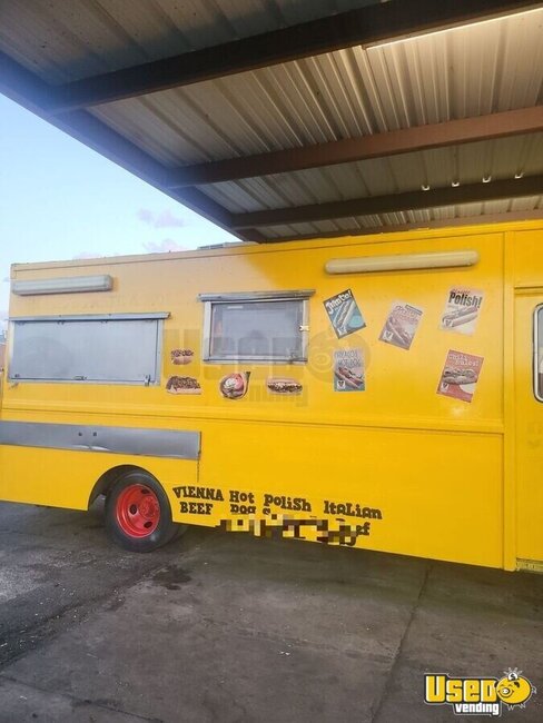 1994 P30 Step Van Kitchen Food Truck All-purpose Food Truck Texas Diesel Engine for Sale