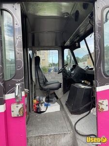 1994 P39 All-purpose Food Truck Insulated Walls Florida Gas Engine for Sale