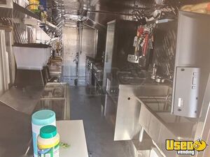 1994 Step Van Kitchen Food Truck All-purpose Food Truck Diamond Plated Aluminum Flooring Pennsylvania Gas Engine for Sale