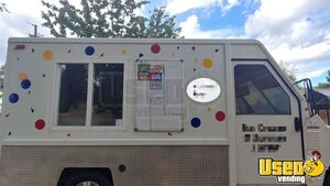 1994 Utility Van Truck Ice Cream Truck Idaho Gas Engine for Sale