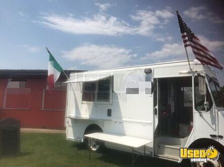 1995 18' Diesel Step Van Kitchen Food Truck All-purpose Food Truck Hot Water Heater Pennsylvania Diesel Engine for Sale