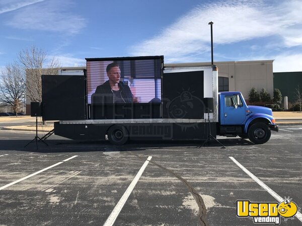 1995 4600 Mobile Billboard Truck Oklahoma Diesel Engine for Sale