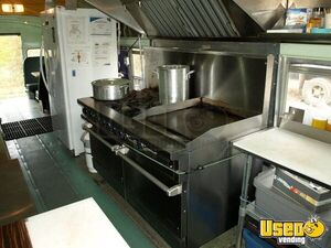 1995 Bus All-purpose Food Truck Floor Drains British Columbia Diesel Engine for Sale