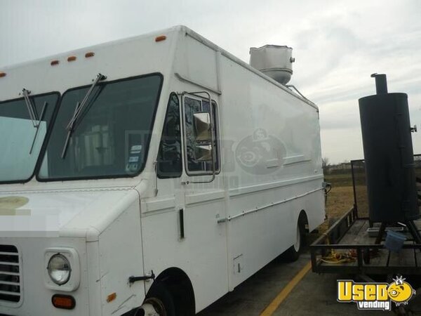 1995 Chevy P30 Catering Food Truck Texas for Sale
