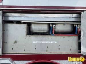 1995 Cyclone All-purpose Food Truck 38 Virginia Diesel Engine for Sale