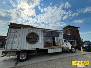 Custom Built - 34' Ford F800 Wood Fired Pizza Truck with Forno Bravo Casa 120 Oven for Sale in Wyoming!