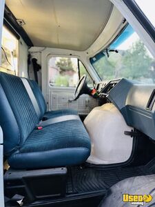 1995 G30 Coffee & Beverage Truck Refrigerator Utah Diesel Engine for Sale
