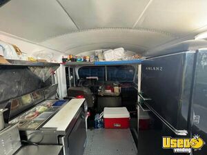 1995 Kitchen Food Truck All-purpose Food Truck Shore Power Cord Texas Diesel Engine for Sale