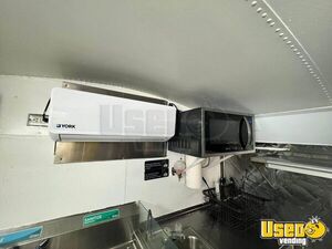 1995 Kitchen Food Truck All-purpose Food Truck Upright Freezer Texas Diesel Engine for Sale
