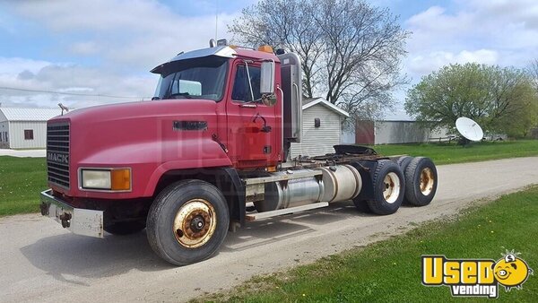 1995 Mack Semi Truck Wisconsin for Sale