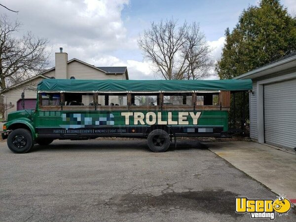 1995 Mobile Trolley Style Charter / Tour Bus Party / Gaming Trailer Indiana for Sale