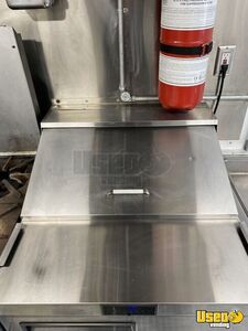 1995 P-30 All-purpose Food Truck Fire Extinguisher Virginia Diesel Engine for Sale