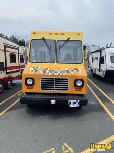 1995 P-30 All-purpose Food Truck Stainless Steel Wall Covers Virginia Diesel Engine for Sale