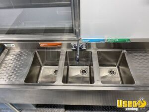 1995 P-30 All-purpose Food Truck Triple Sink Virginia Diesel Engine for Sale