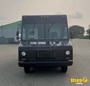 1995 P-30 Step Van Kitchen Food Truck All-purpose Food Truck Stainless Steel Wall Covers Pennsylvania Diesel Engine for Sale