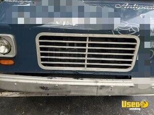 1995 P Truck Forward All-purpose Food Truck Diamond Plated Aluminum Flooring Florida Diesel Engine for Sale