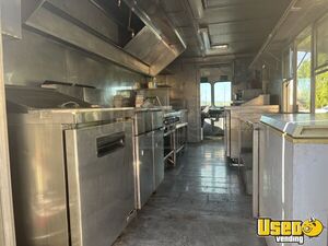 1995 P30 All-purpose Food Truck All-purpose Food Truck Concession Window Arizona Diesel Engine for Sale