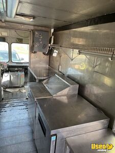 1995 P30 All-purpose Food Truck All-purpose Food Truck Stainless Steel Wall Covers Arizona Diesel Engine for Sale