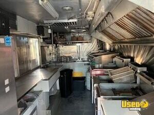 1995 P30 All-purpose Food Truck Cabinets Texas Gas Engine for Sale