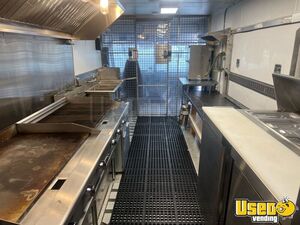 1995 P30 All-purpose Food Truck Diamond Plated Aluminum Flooring Ohio Gas Engine for Sale