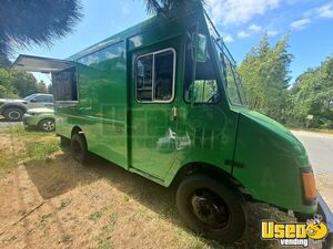 1995 P30 All-purpose Food Truck Diamond Plated Aluminum Flooring Washington Gas Engine for Sale