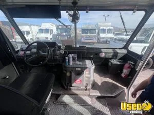 1995 P30 All-purpose Food Truck Exterior Customer Counter Nevada Gas Engine for Sale