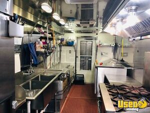 1995 P30 All-purpose Food Truck Exterior Customer Counter North Carolina Diesel Engine for Sale