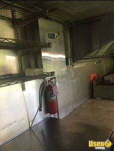 1995 P30 All-purpose Food Truck Floor Drains Florida Diesel Engine for Sale