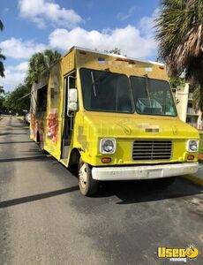 1995 P30 All-purpose Food Truck Florida Diesel Engine for Sale