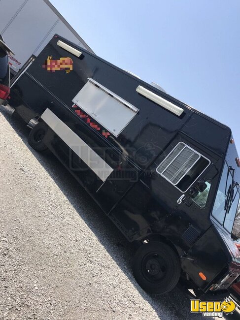 1995 P30 All-purpose Food Truck Iowa Diesel Engine for Sale