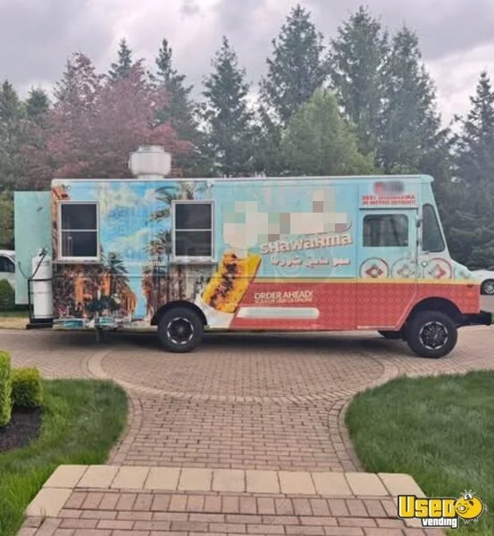 1995 P30 All-purpose Food Truck Michigan for Sale