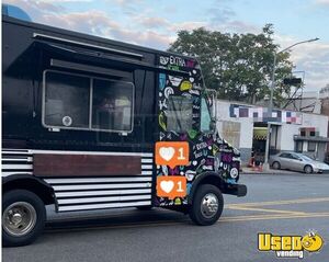 1995 P30 All-purpose Food Truck New York Diesel Engine for Sale
