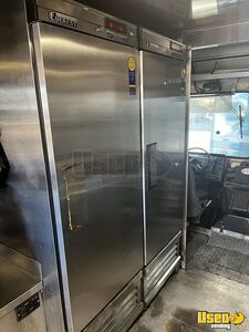 1995 P30 All-purpose Food Truck Prep Station Cooler Arizona Diesel Engine for Sale